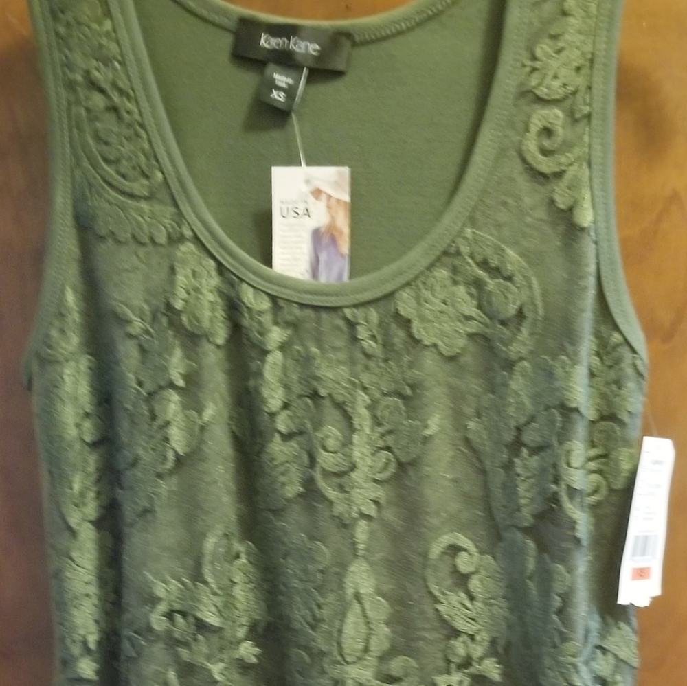 NWT BEAUTIFUL Karen Kane XS Sleeveless Green Top